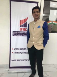 Sr. Research Analyst Mr. Manish Taneja